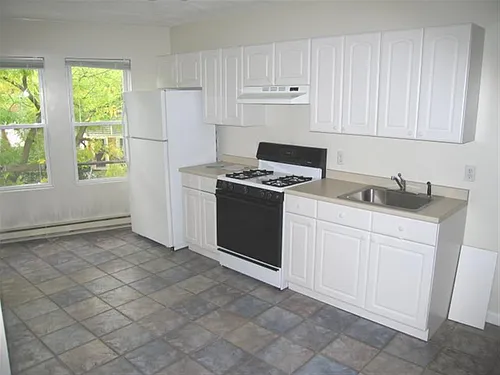 235 Columbia St #3 Photo 1