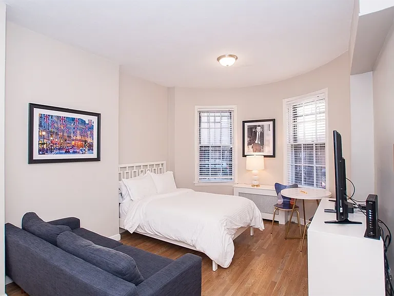 102 Chandler St #2 — Photo 3