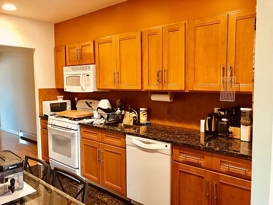 Rented by Signature Spaces NYC Corp | media 27