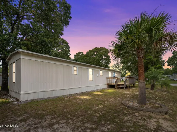 618 Creek Drive, Hampstead, NC 28443