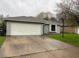 1417 Lincolnshire Way, Fort Worth, TX 76134