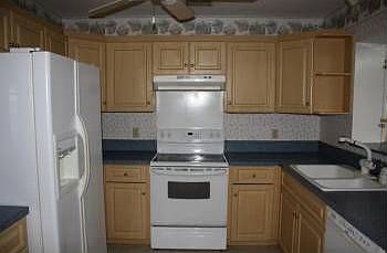 2nd image of 2028 Hibiscus St