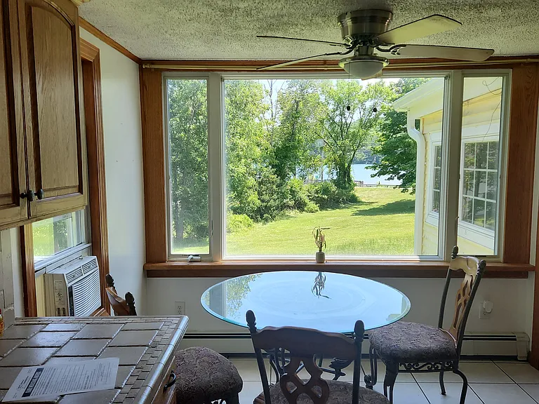 8 Lake Ave — Photo 15