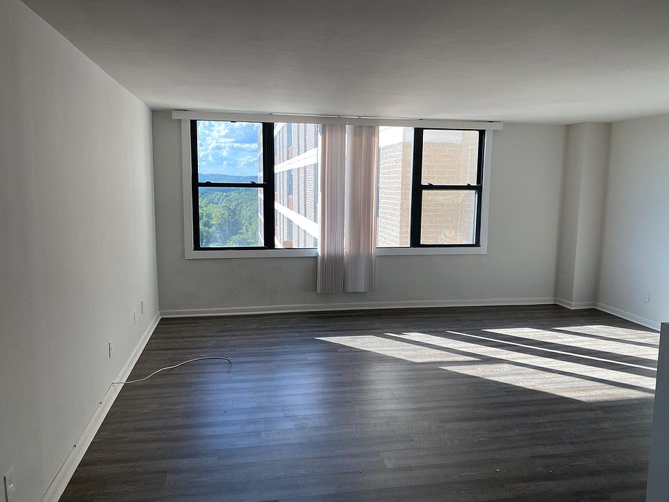 1st image of 4600 Duke St APT 1401