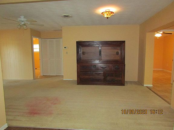 3rd image of 2680 Andrews Ave