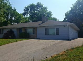 7004 N Hanley Rd, Hazelwood, MO 63042