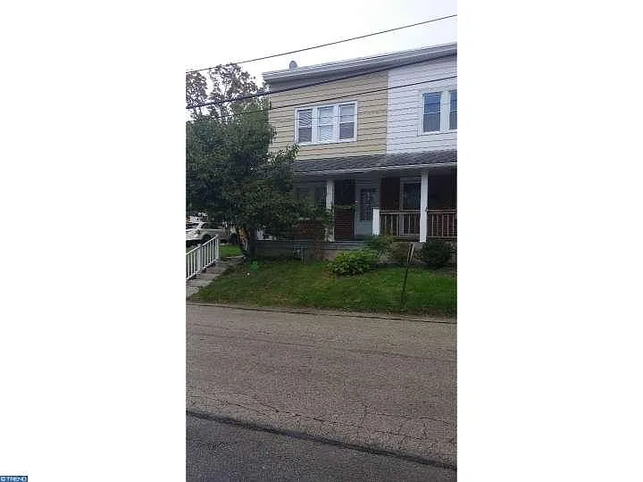 3032 Chestnut St photo 1