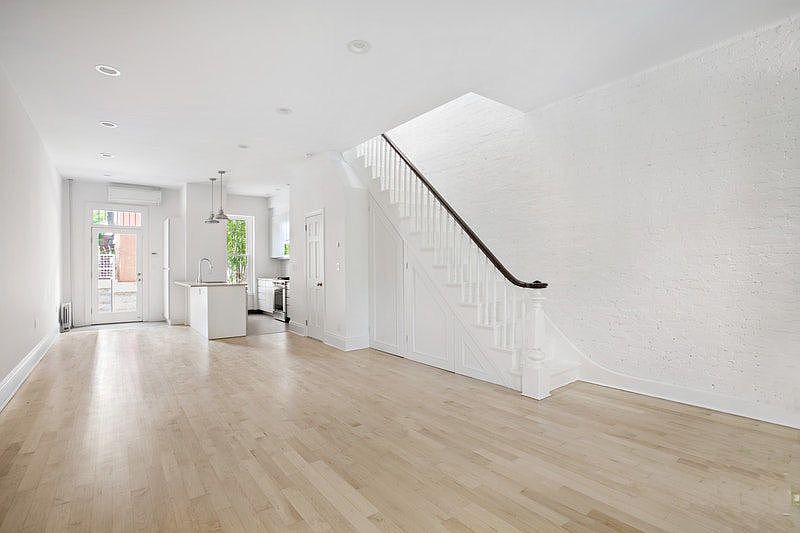 1st image of 287 Hoyt St #2