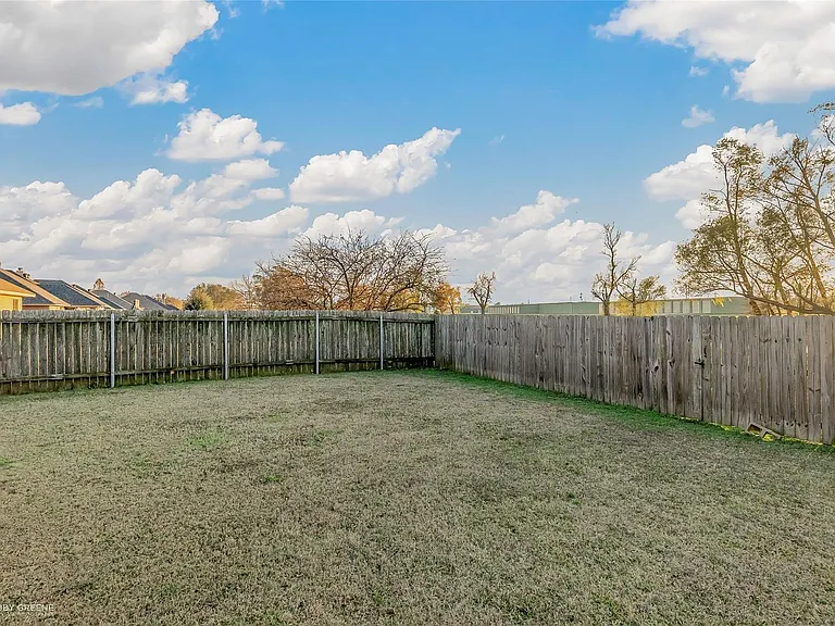 3303 Grand Lake Dr — Photo 22