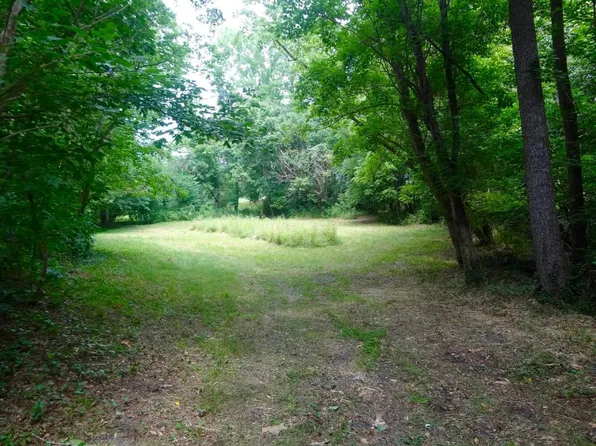 12 Barger Dr, Lexington, VA 24450