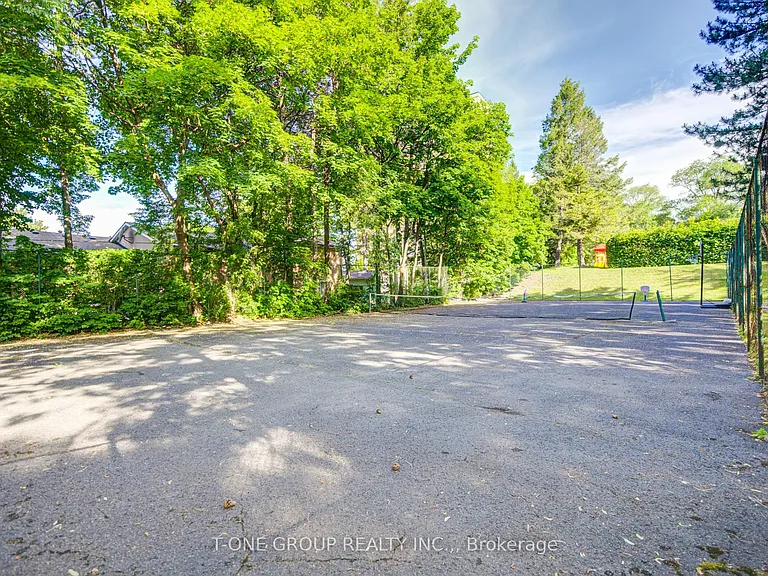 6 Esterbrooke Ave #94 — Photo 44