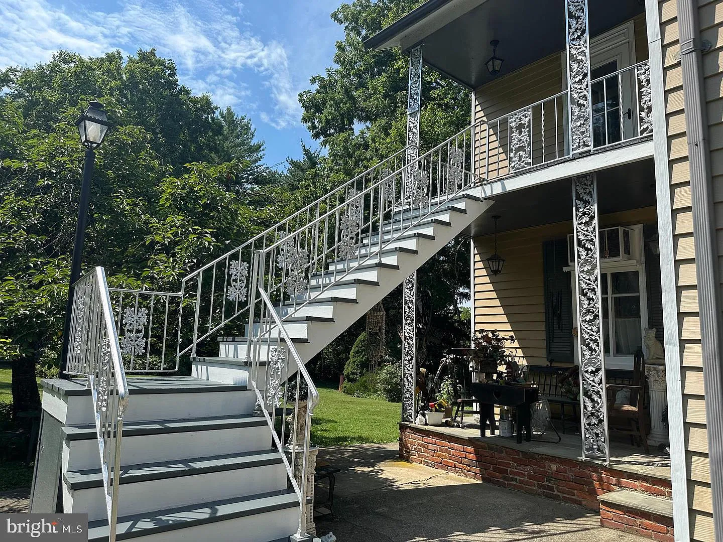 1 bed, 1.0 bath, 750 sqft, $1,165 — Photo 2