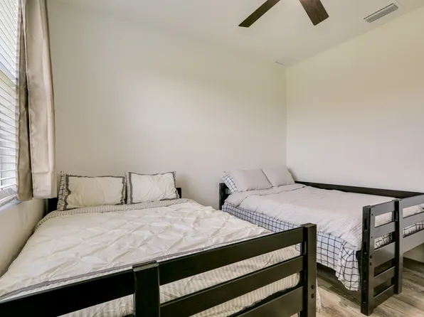 1143 Gilbert Ave S, Lehigh Acres, FL 33973