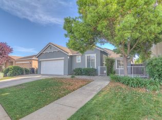 9590 Crisswell Dr, Elk Grove, CA 95624