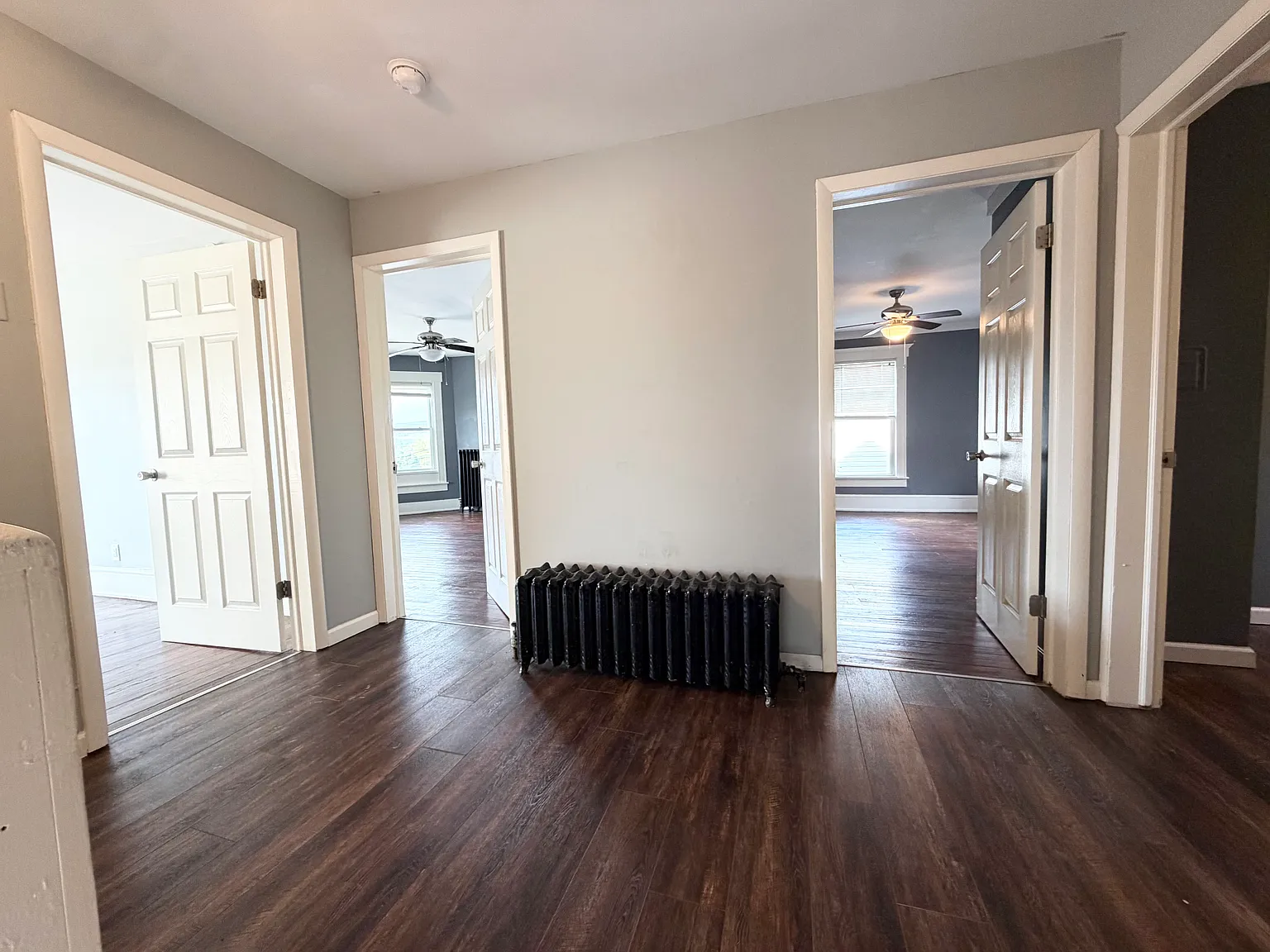 2 bed, $1,000 — Photo 4