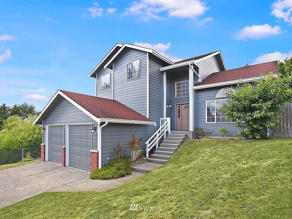 1st image of 8325 75th Dr NE