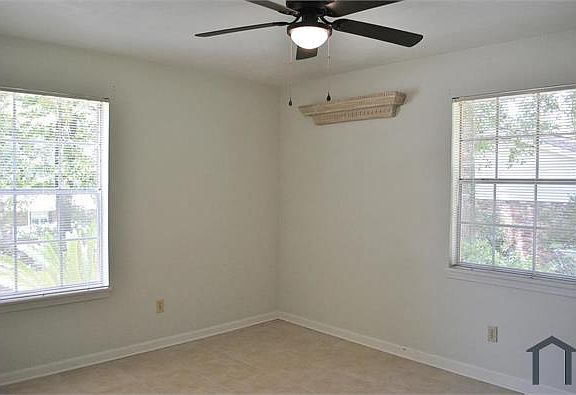 2nd image of 3617 Barbary Dr