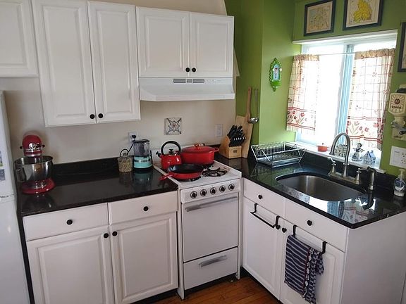 3rd image of 12 Forbush Ave #2