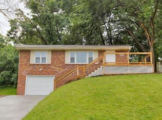 2418 Boston Ave, Des Moines, IA 50310