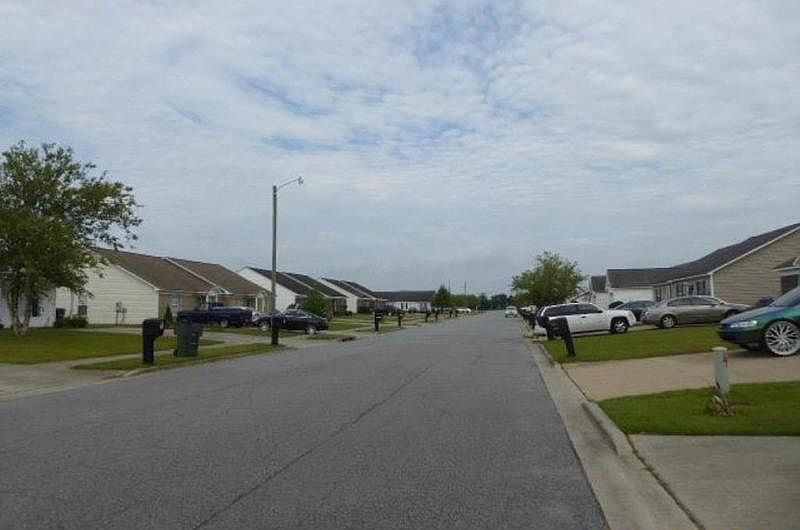 2nd image of 1116 Masters Ln #B