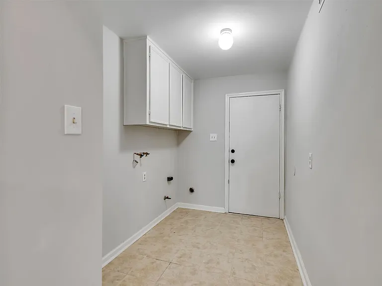 14134 Cleobrook Dr — Photo 29