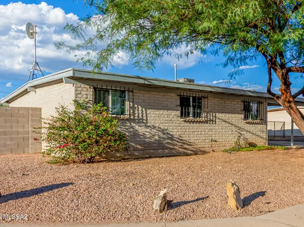 6501 E Brooks Dr, Tucson, AZ 85730