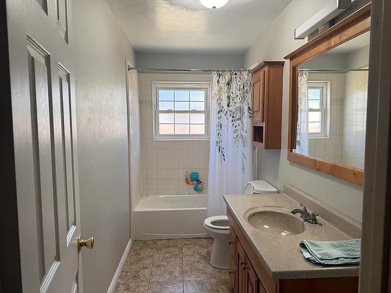 1202 Butte St — Photo 8