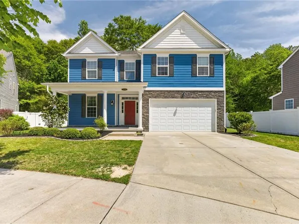 2156 Redgate Dr, Suffolk, VA 23434