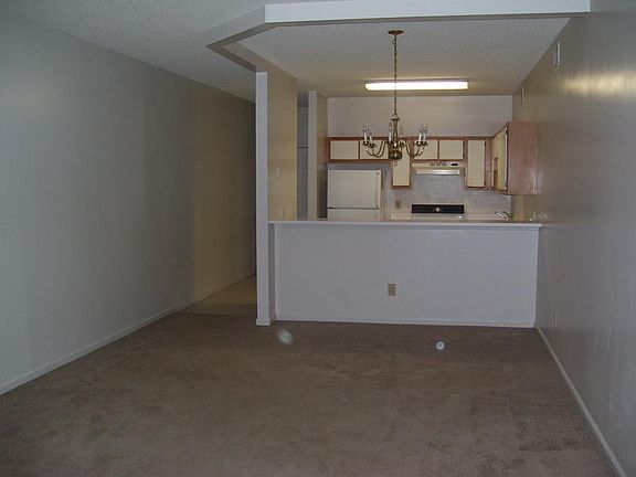 3rd image of 719 Bragg Dr APT D