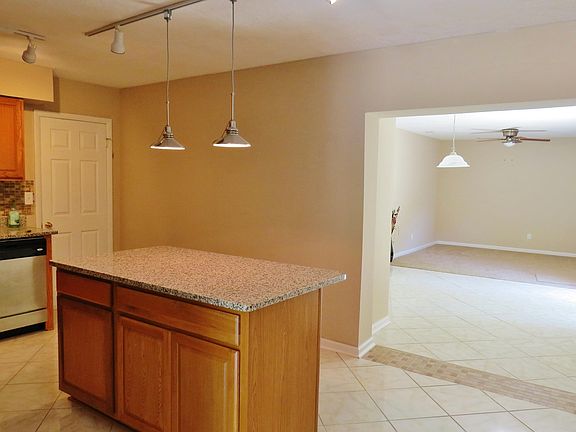 2nd image of 10327 COLONIAL Court N