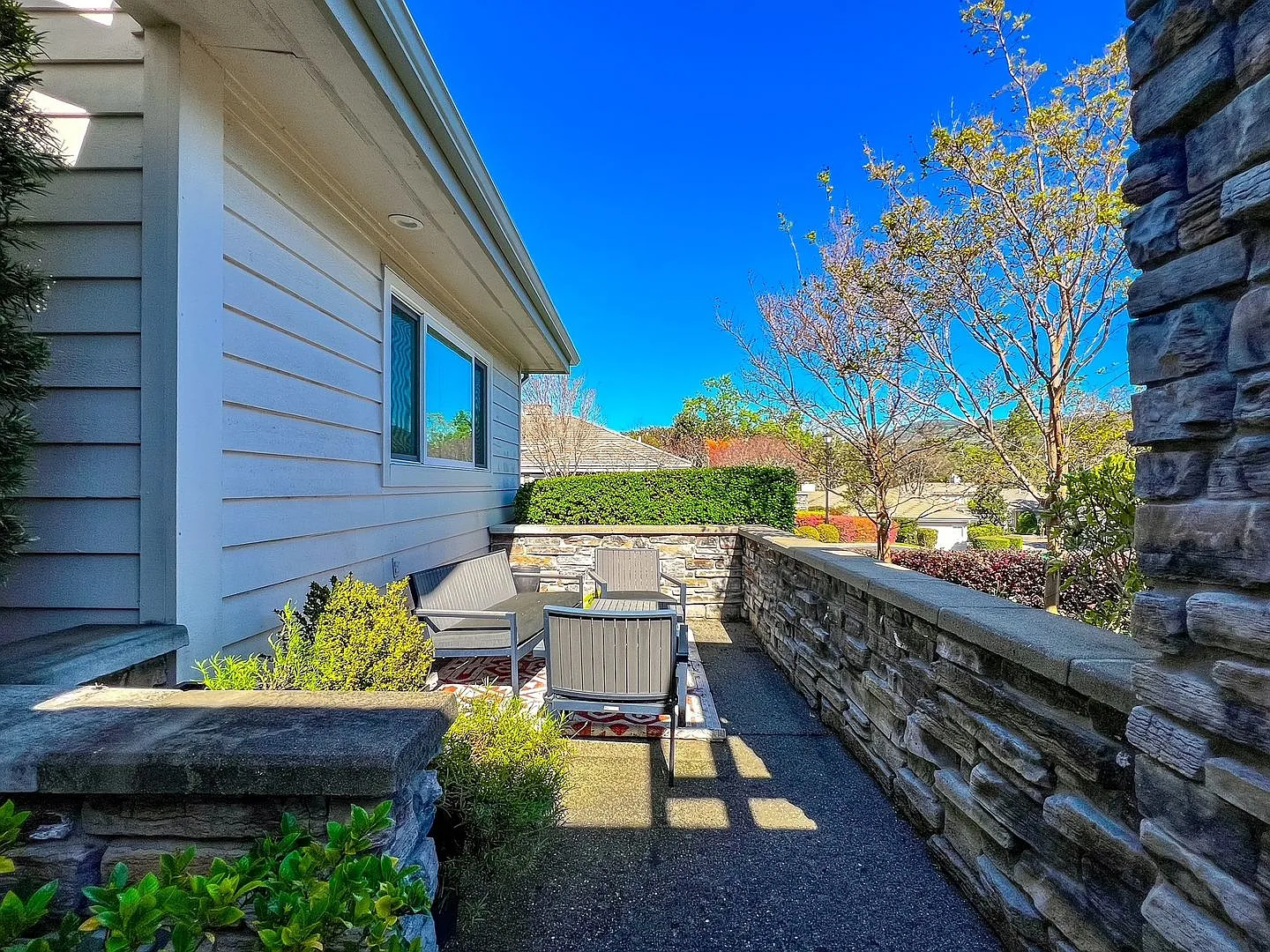 Luxury Living in one of Napa Valley's Most Prestigious Gated Commmunities — Photo 3