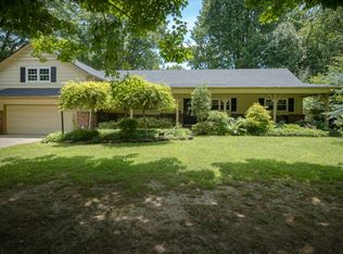 2034 E Edgewood St, Springfield, MO 65804