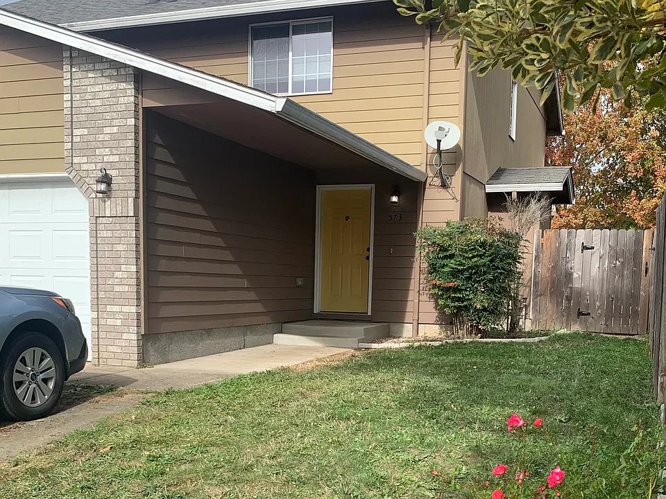 573 Autumn Ave