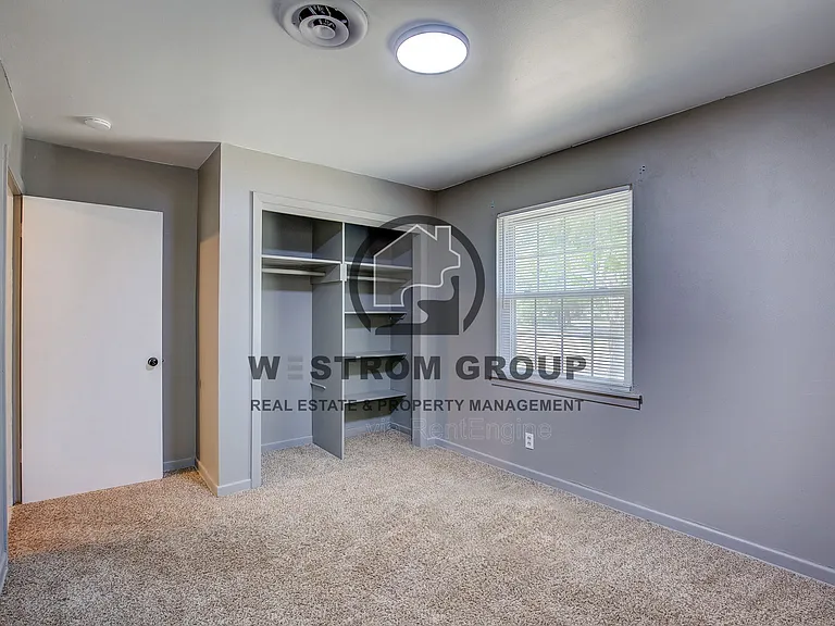 1308 Marshalldale Dr — Photo 19