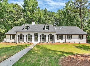 225 Morning Dale Rd, Matthews, NC 28105