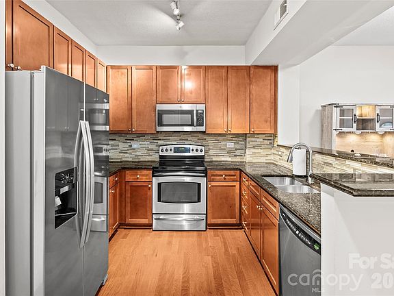 2nd image of 721 Governor Morrison St Unit 415