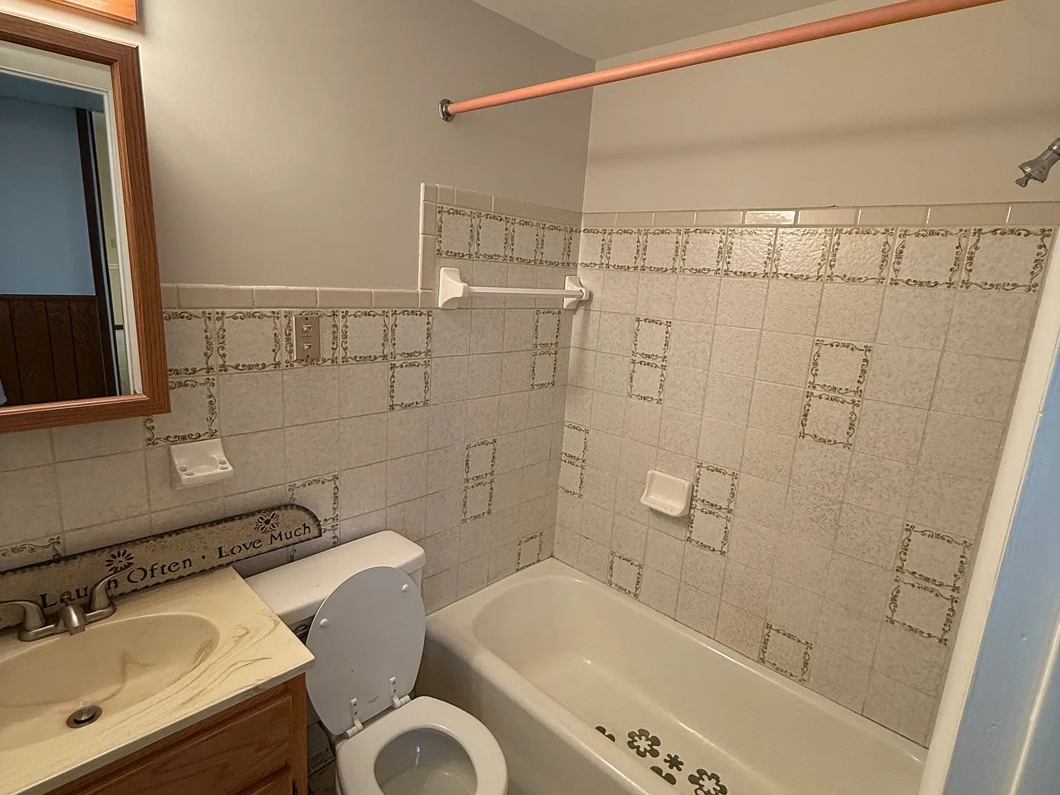 2 bed, 2.5 bath, 1550 sqft, $1,600 — Photo 4