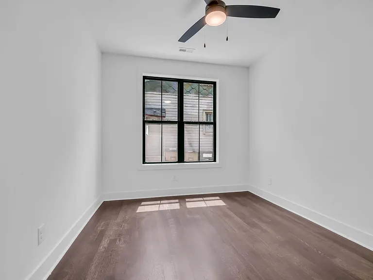 1114 Leland Ave — Photo 14