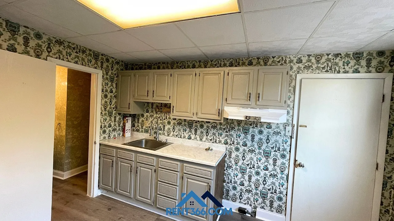 1 bed, $845 — Photo 3