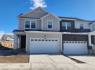 1058 N Wayne Dr, Saratoga Springs, UT 84045