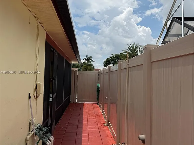 6717 Raleigh St — Photo 28