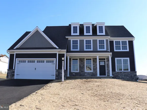 524 Spring Hollow Dr #7, New Holland, PA 17557