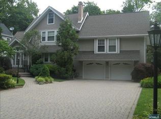 465 Prospect St, Glen Rock, NJ 07452