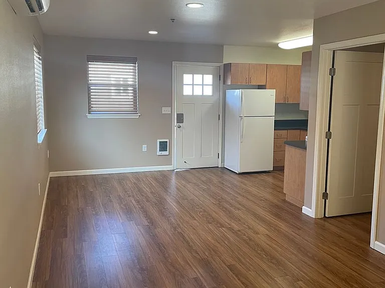 162 E Tall Fir Ct — Photo 7