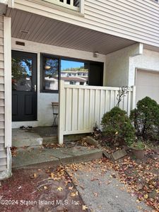 120 Surfside Plz, Staten Island, NY, 10307