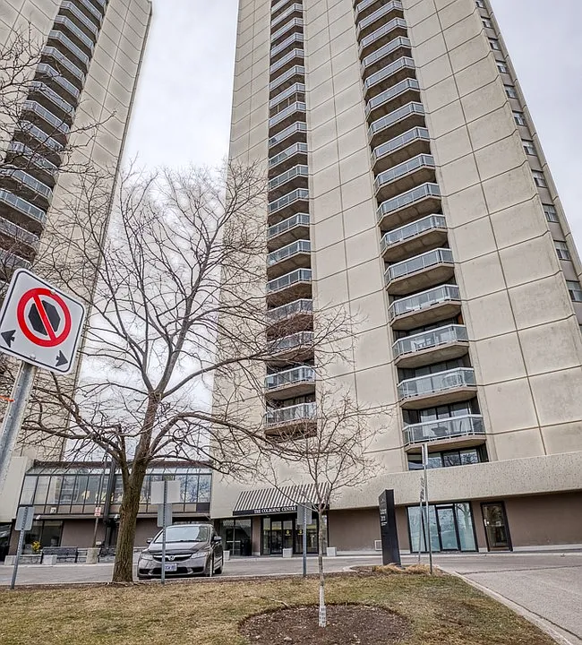 363 Colborne St #905