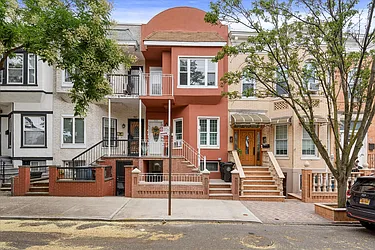 319 Vanderbilt Street, #1