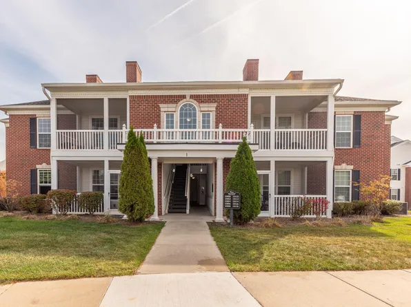 1008 W Summerfield Glen Cir, Ann Arbor, MI 48103