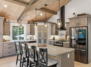 125 Whipporwill Dr, Naples, ME 04055