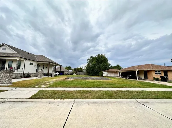 5438 Saint Ferdinand Dr, New Orleans, LA 70126